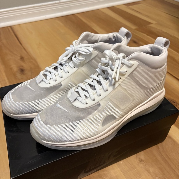 Nike Lebron James x John Elliot Icon Sneakers - Picture 1 of 4
